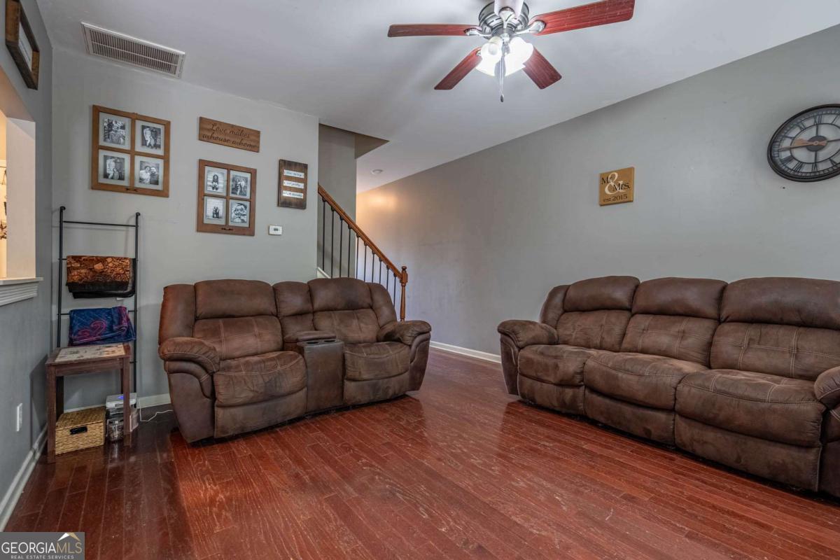 115 Bethany Manor Drive Property Photo 3