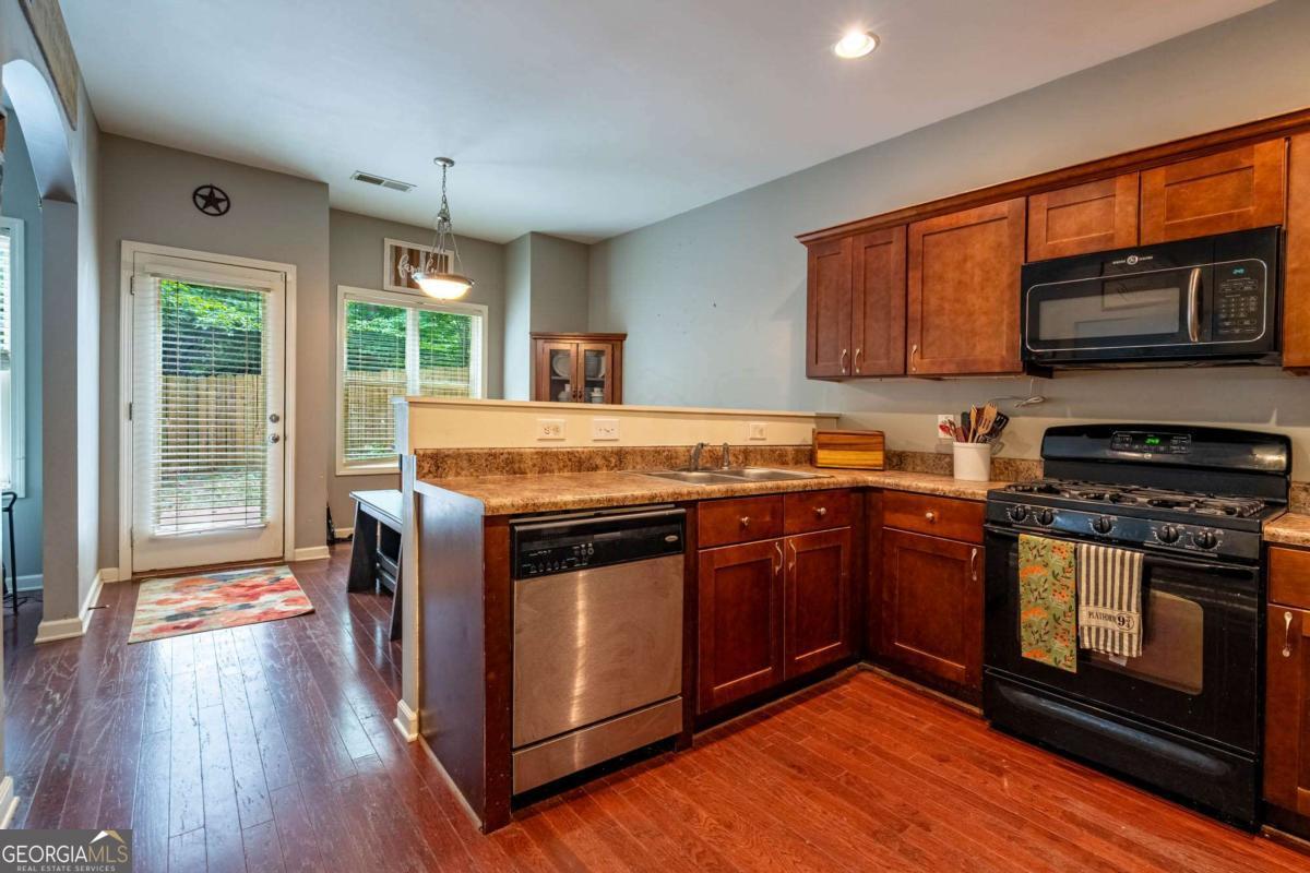 115 Bethany Manor Drive Property Photo 4