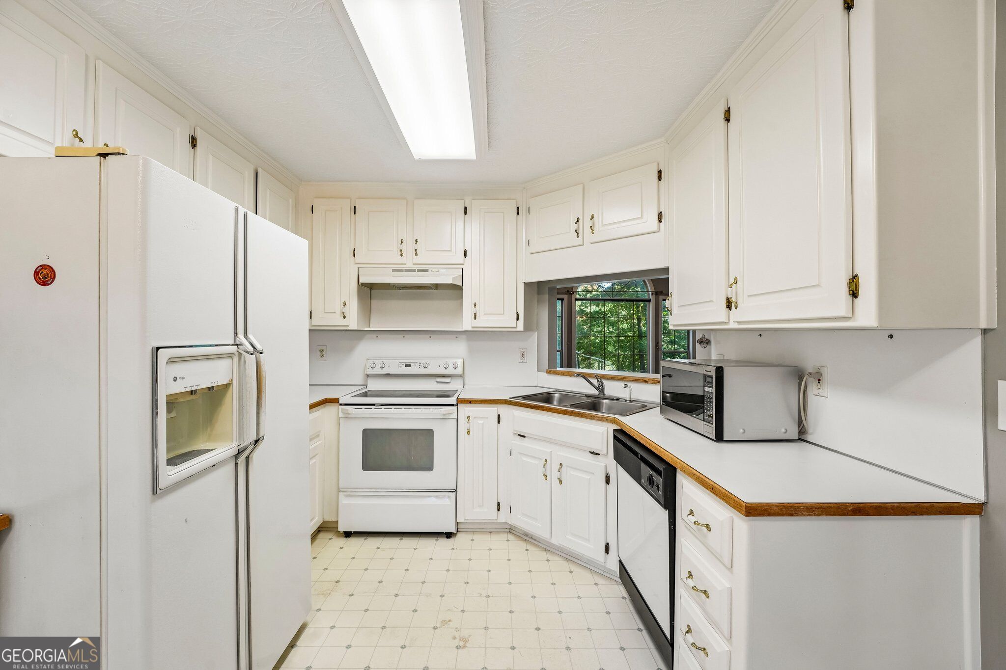 143 Hartwood Drive Property Photo 19