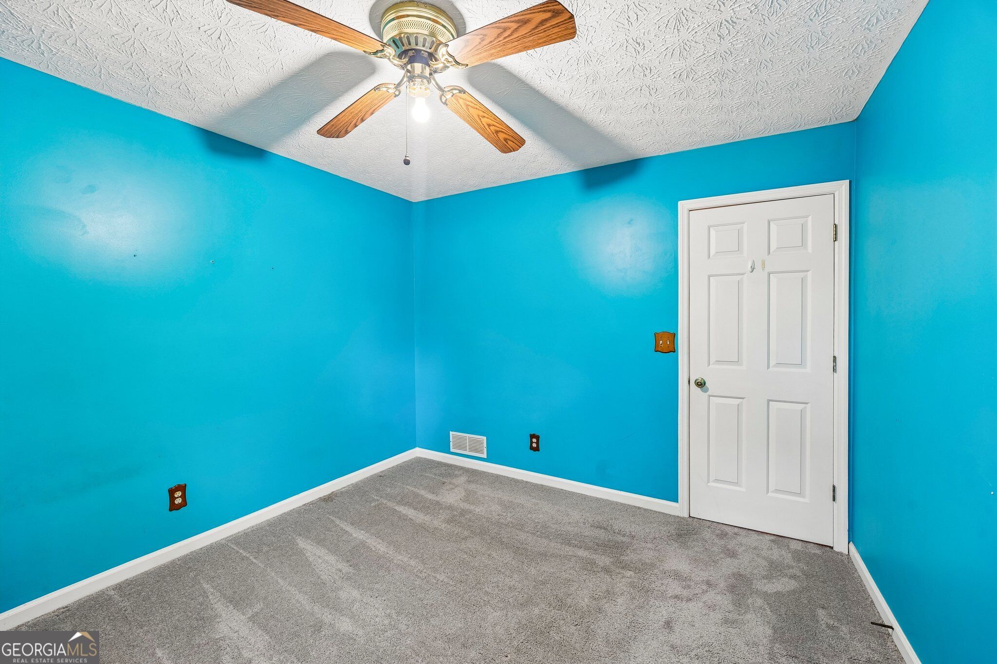 143 Hartwood Drive Property Photo 24