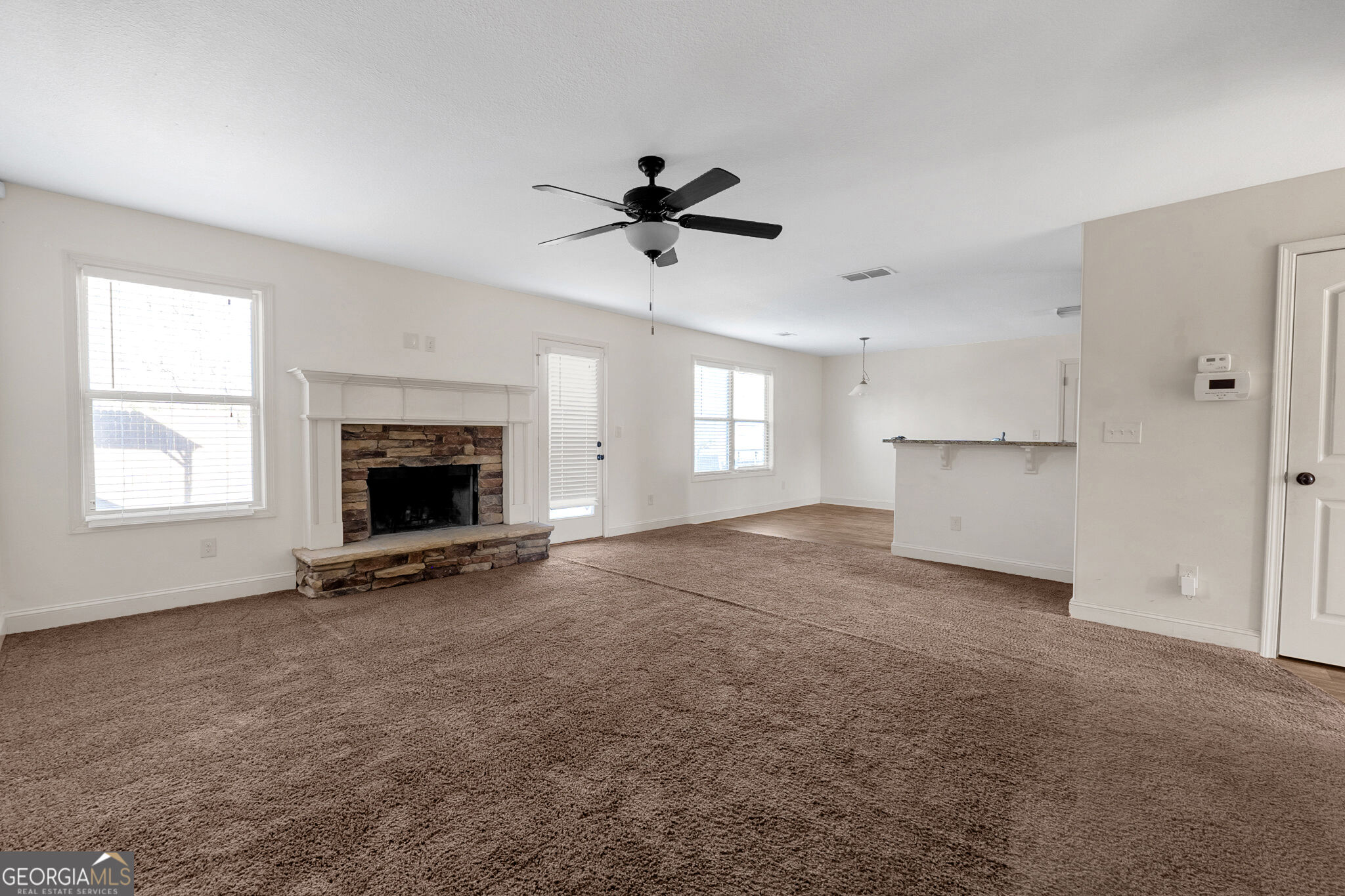1615 Newport Drive Property Photo 10