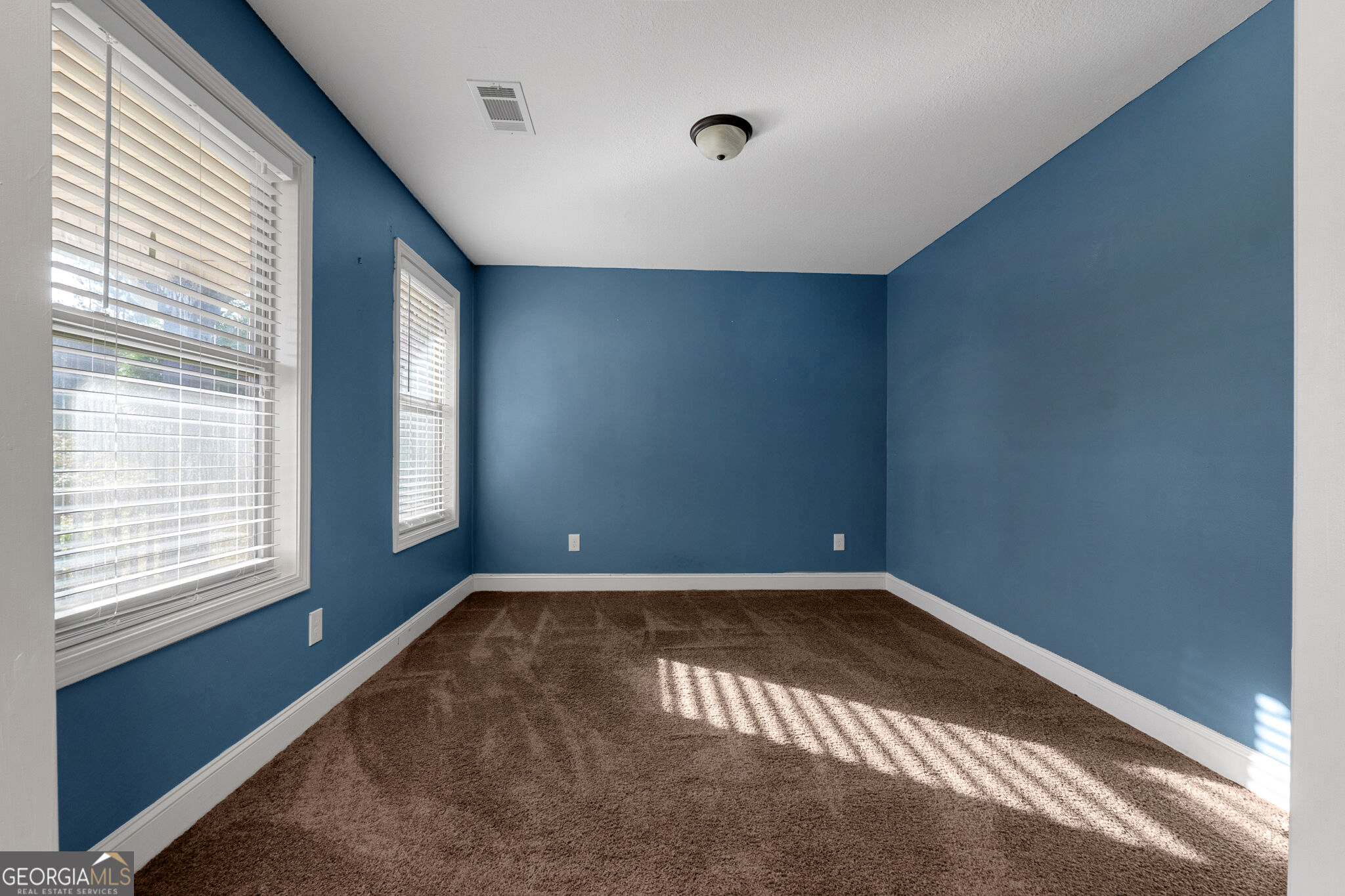 1615 Newport Drive Property Photo 19