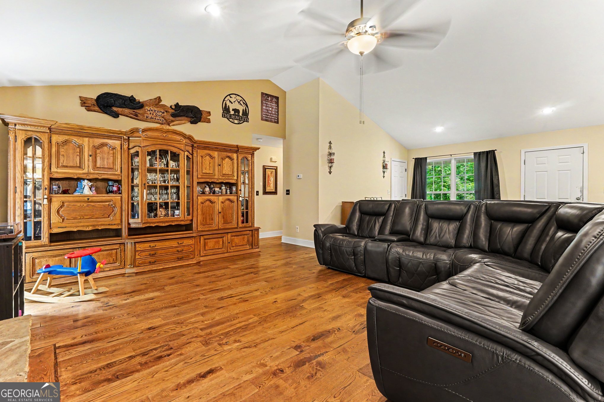 390 Cotton Tail Drive Property Photo 7