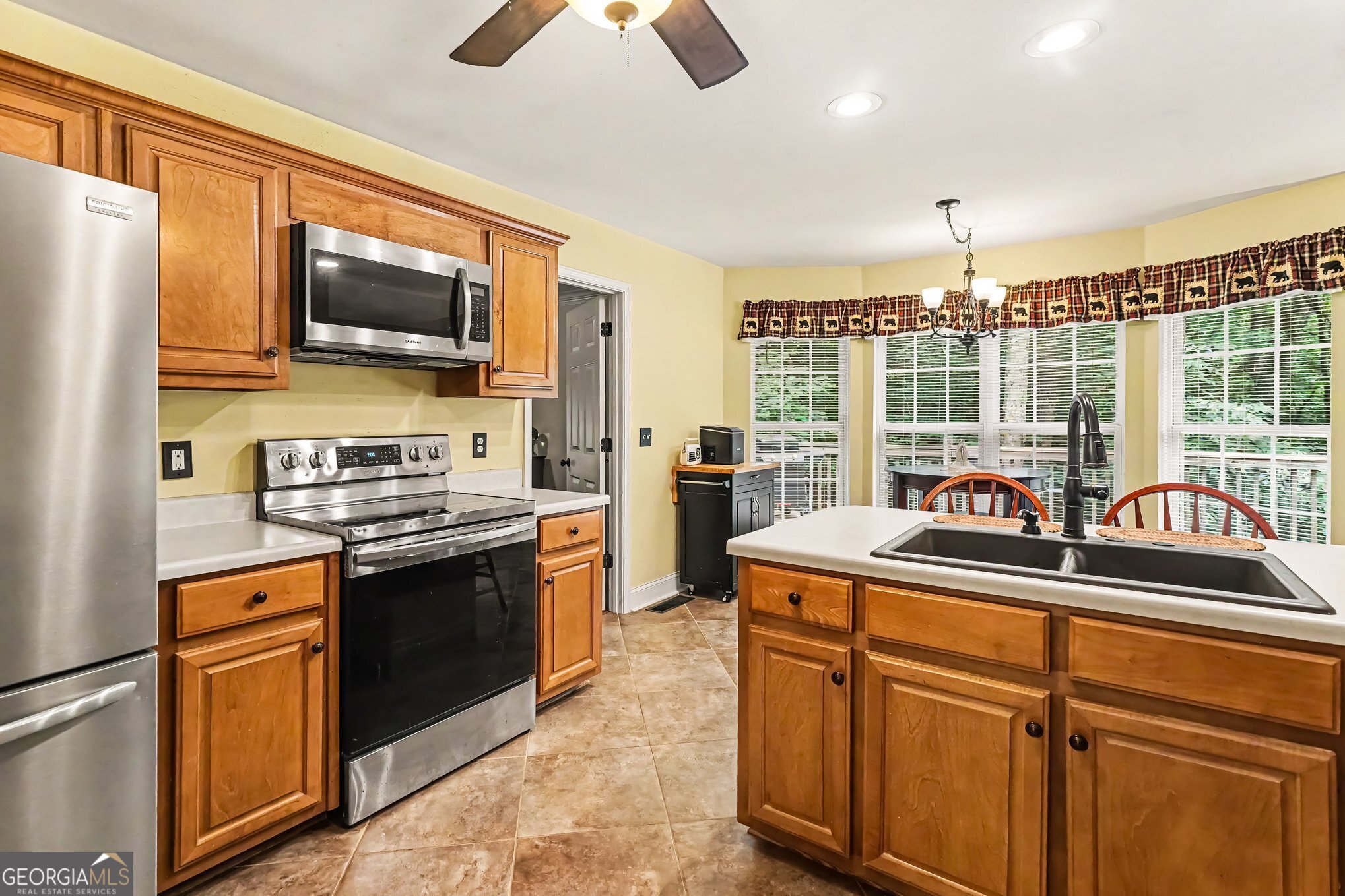 390 Cotton Tail Drive Property Photo 12