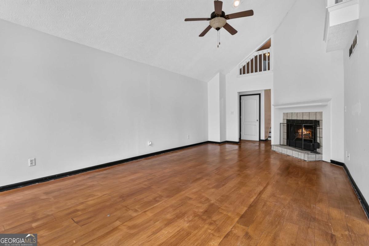 1339 Mundys Mill Road Property Photo 8