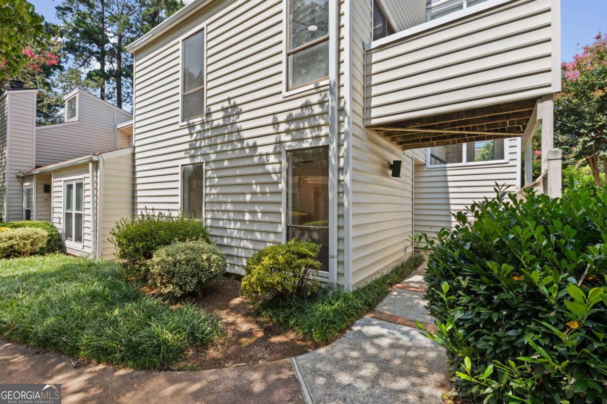 708 Serramonte Drive Property Photo 1