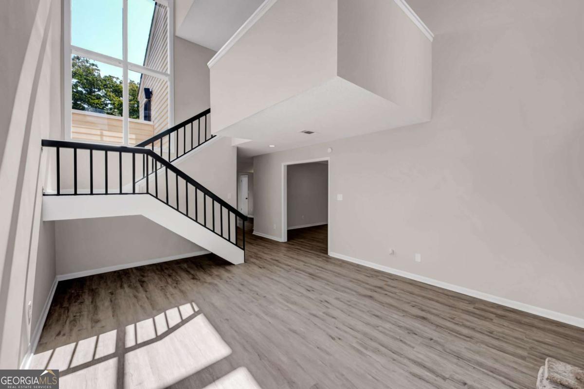 708 Serramonte Drive Property Photo 13