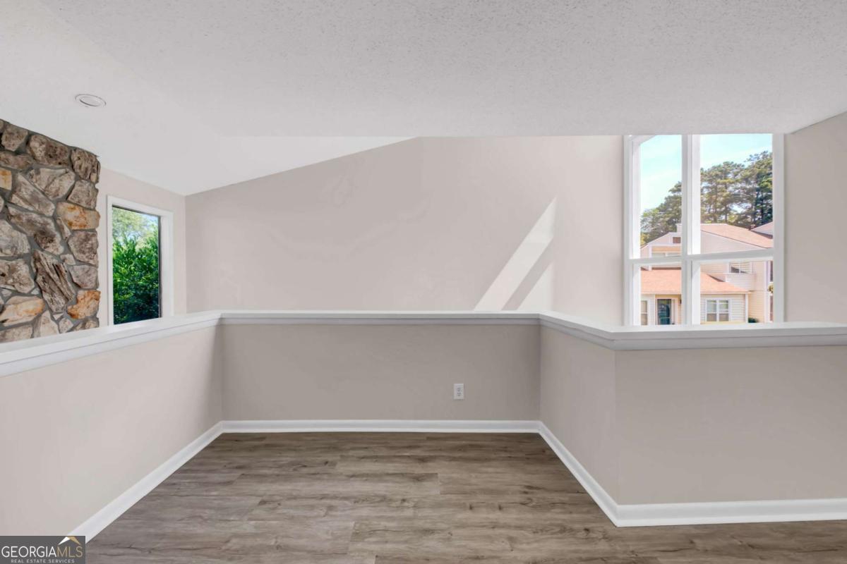 708 Serramonte Drive Property Photo 15