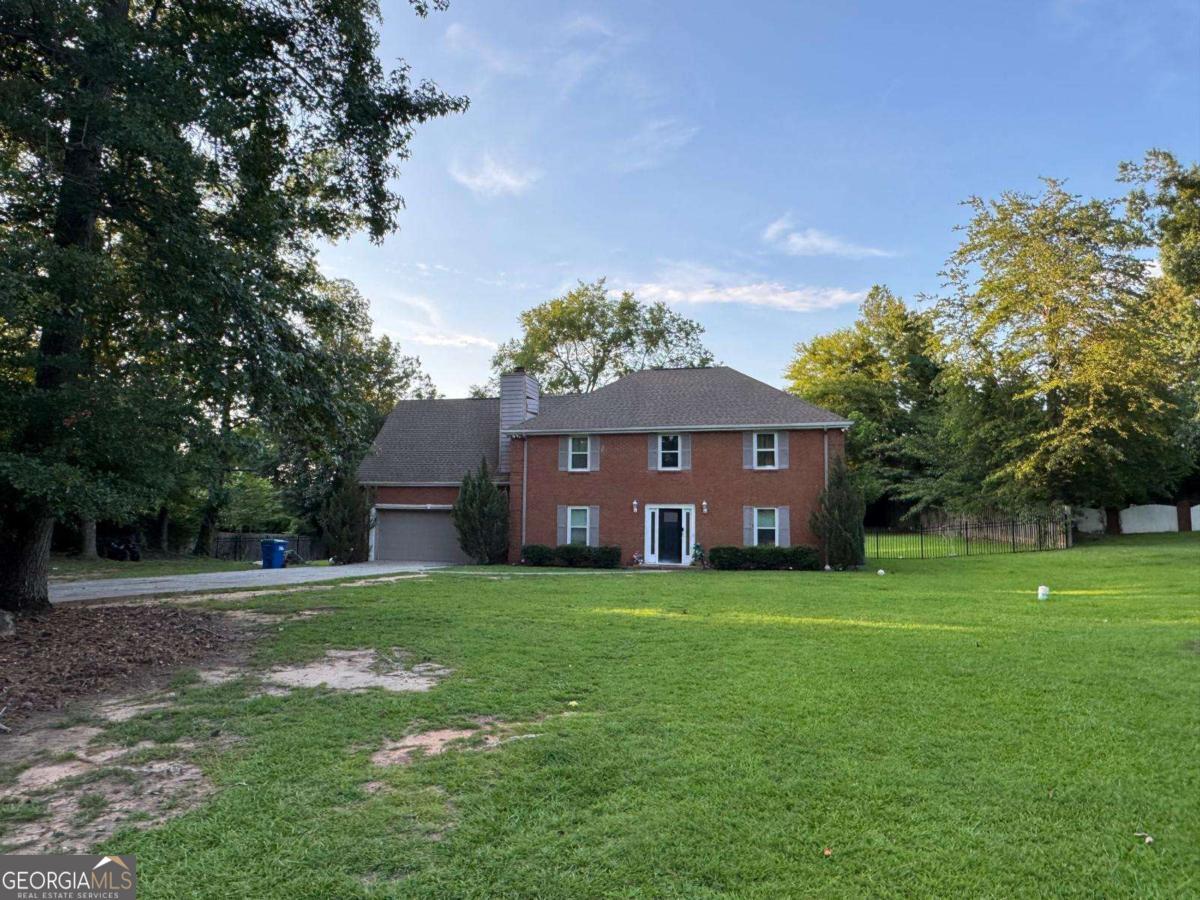760 Kings Crest Court Property Photo 1