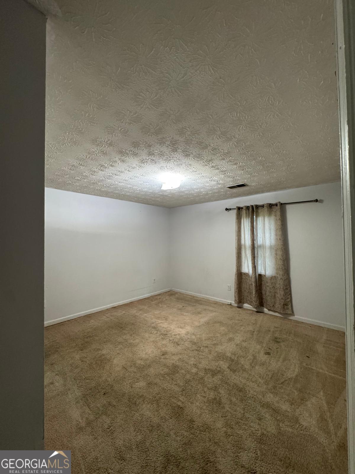 760 Kings Crest Court Property Photo 18