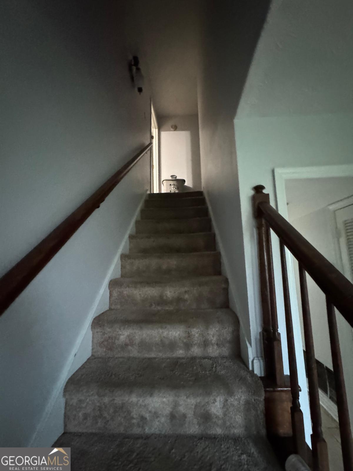 760 Kings Crest Court Property Photo 22