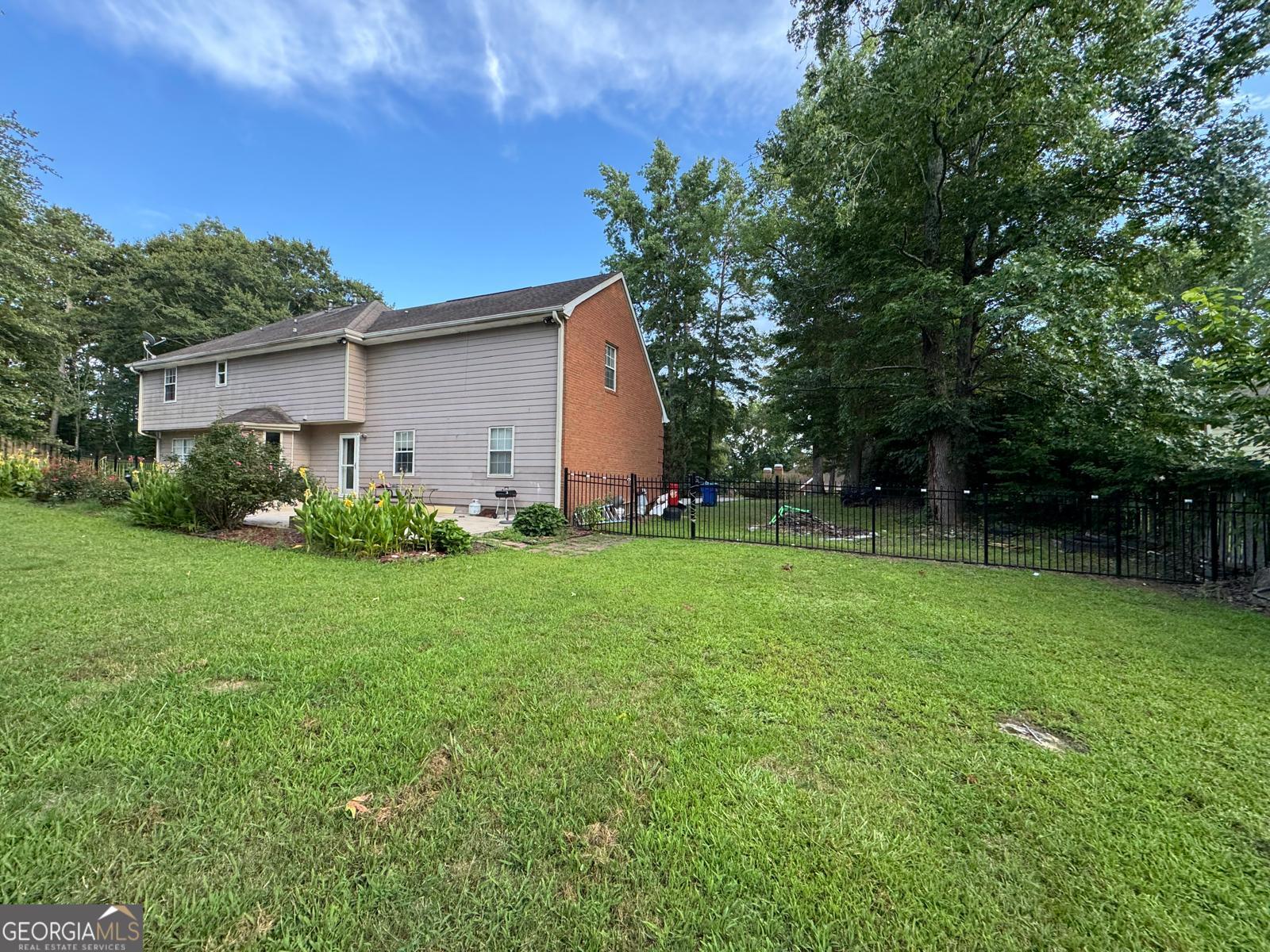 760 Kings Crest Court Property Photo 27