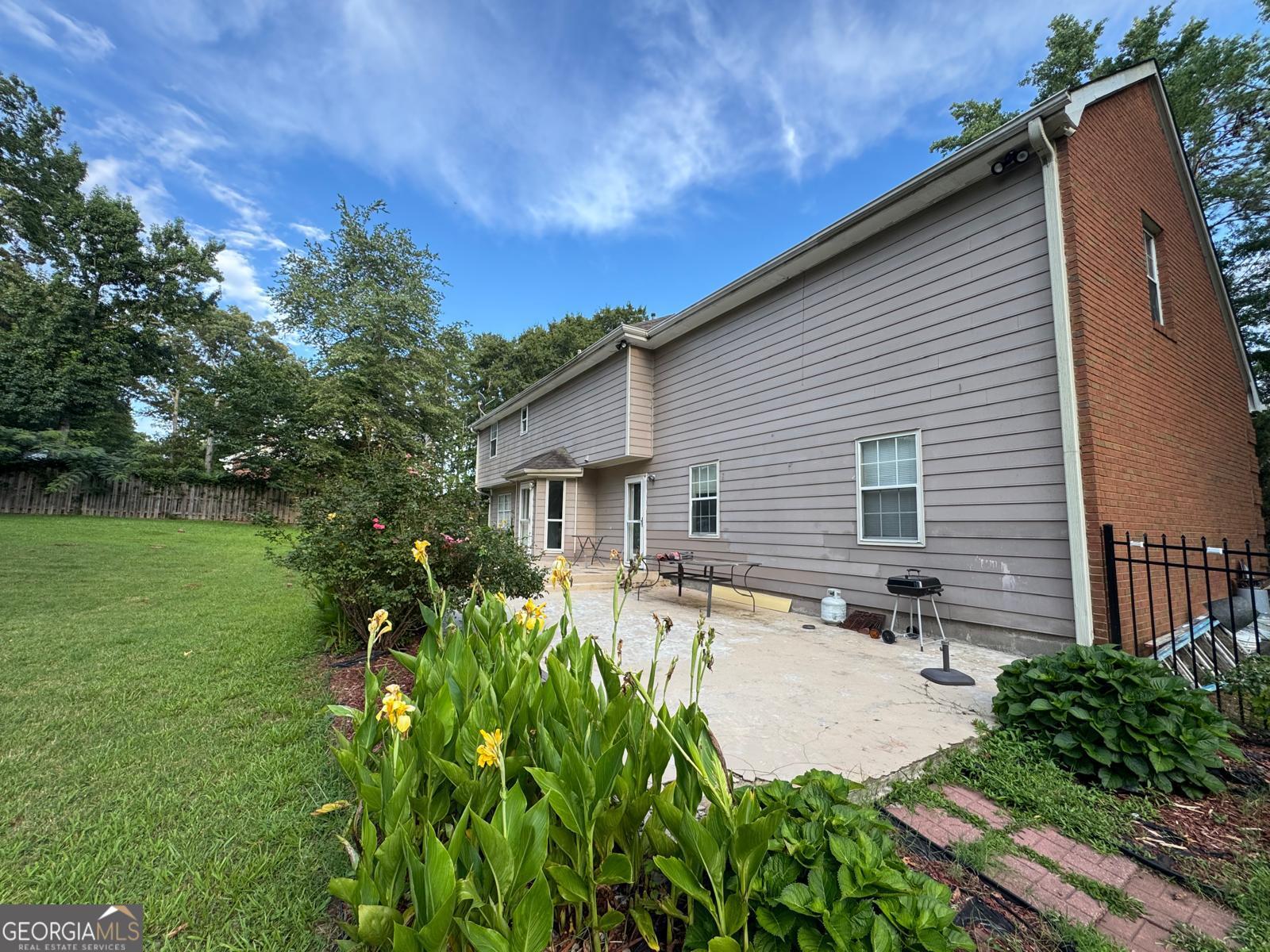 760 Kings Crest Court Property Photo 29