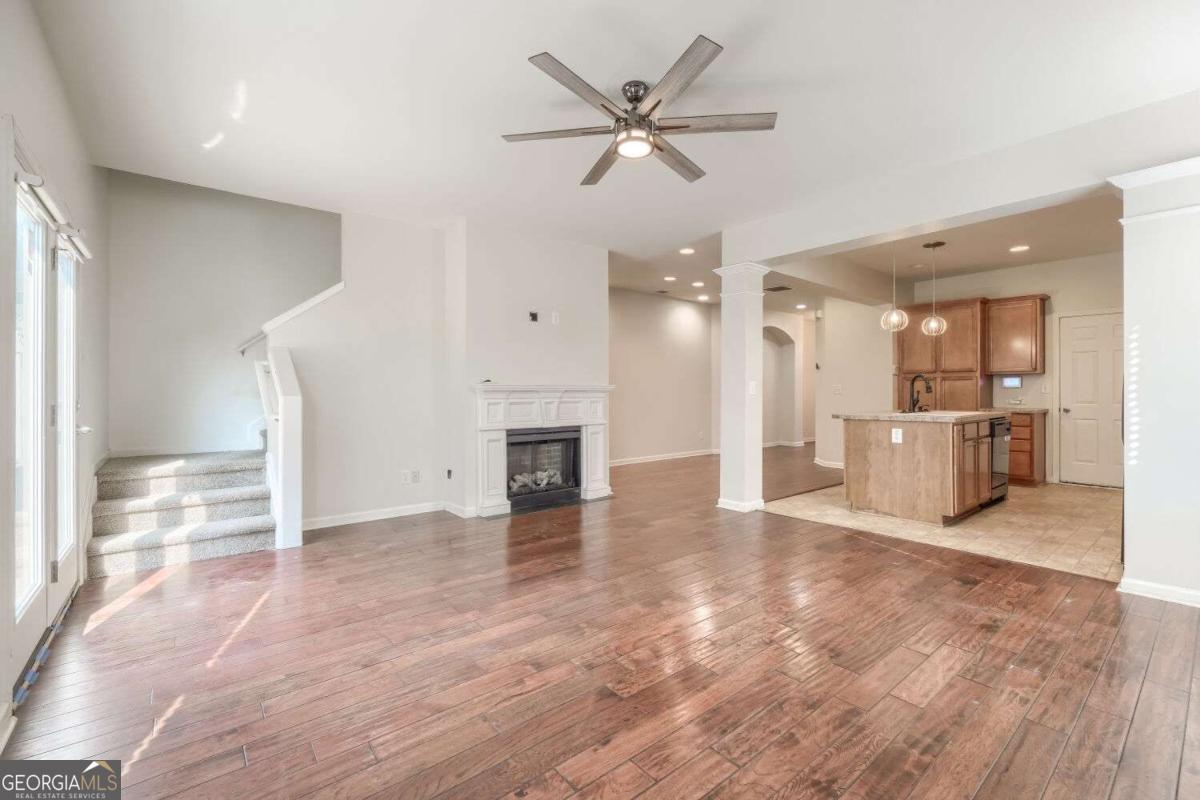 5237 Mill Way Property Photo 8