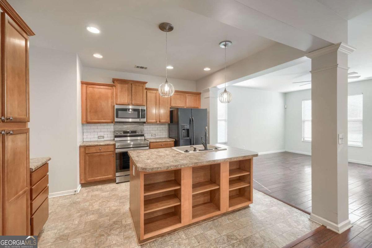 5237 Mill Way Property Photo 10