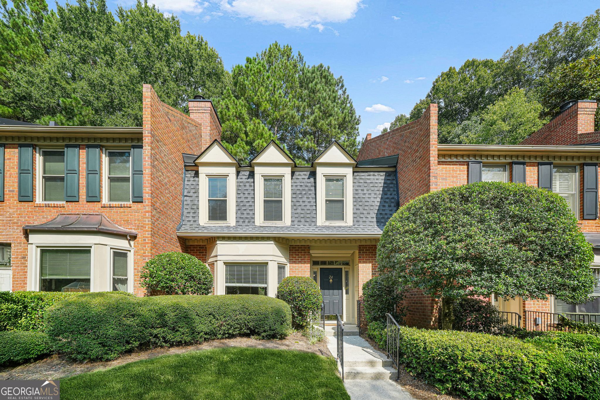 24 Plantation Drive NE