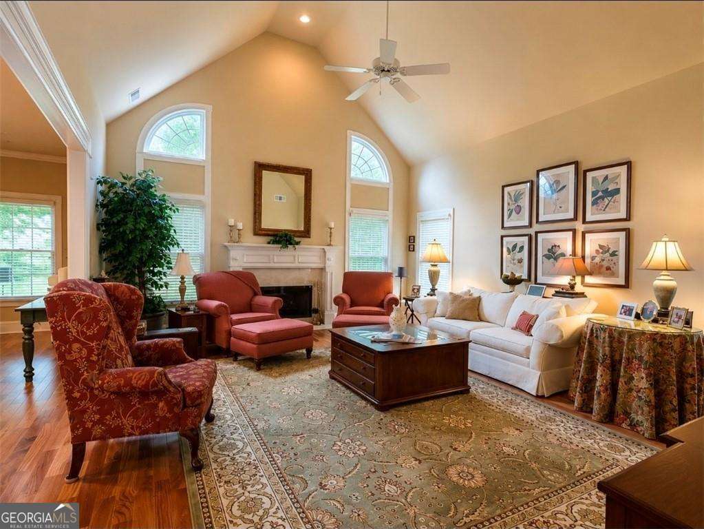 425 River Valley Drive Property Photo 3