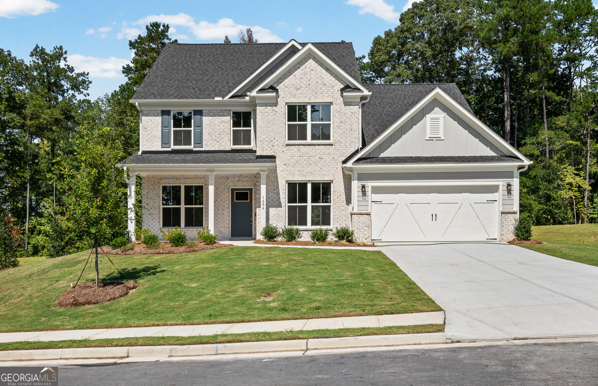 1606 Waterchase Drive Property Photo 3