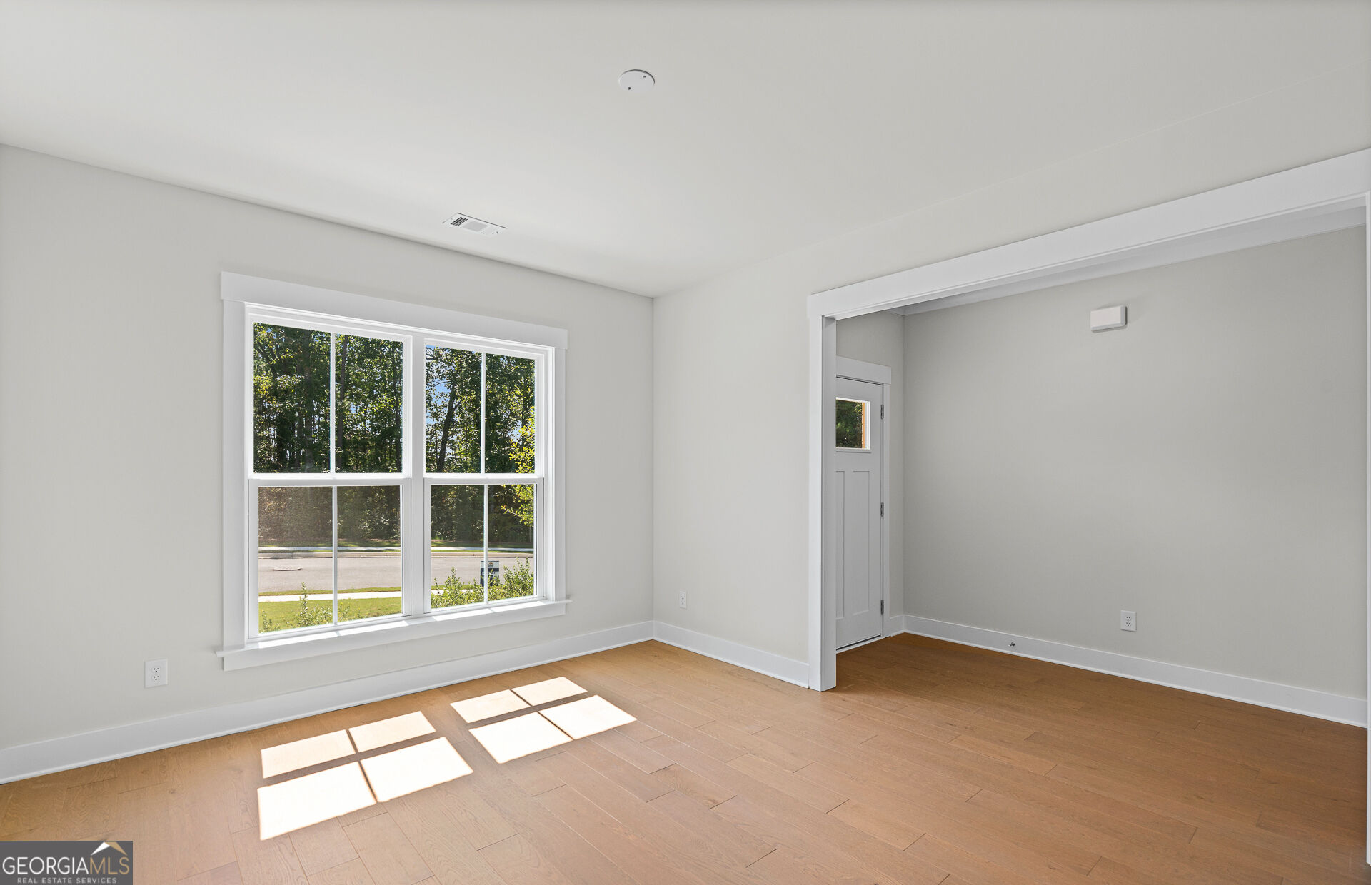 1606 Waterchase Drive Property Photo 9