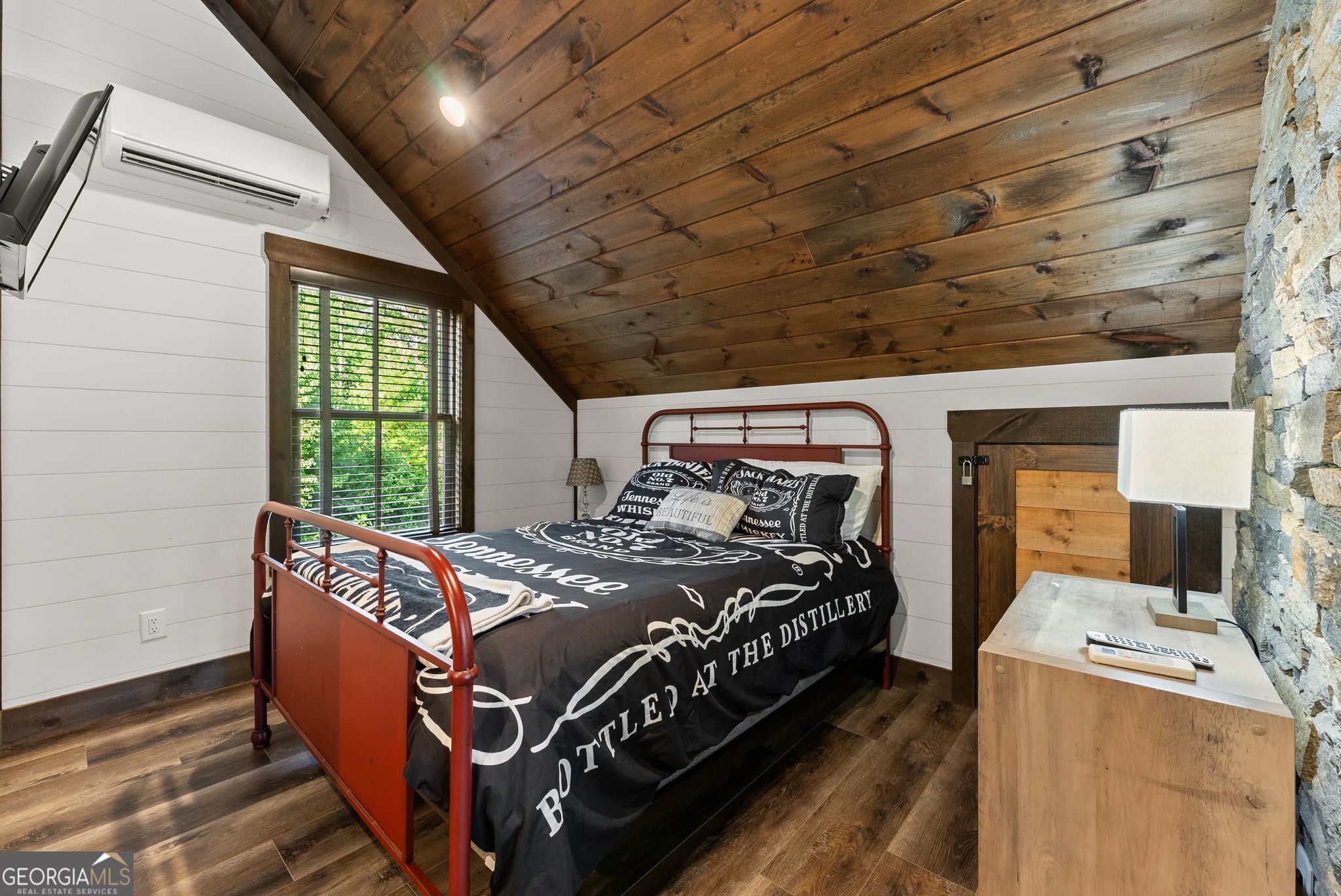 4061 Property Photo 65
