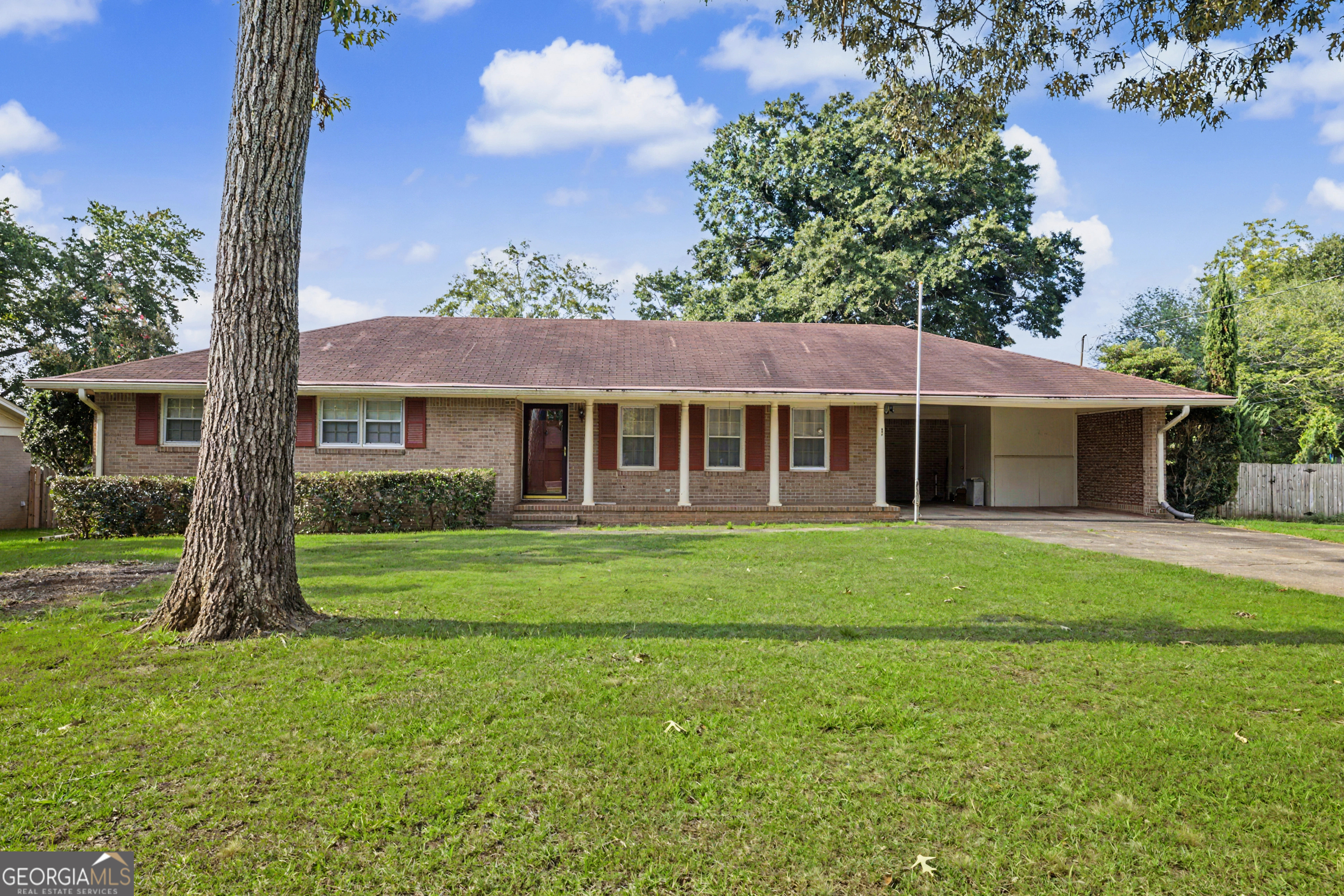 114 Bobolink Drive Property Photo 1