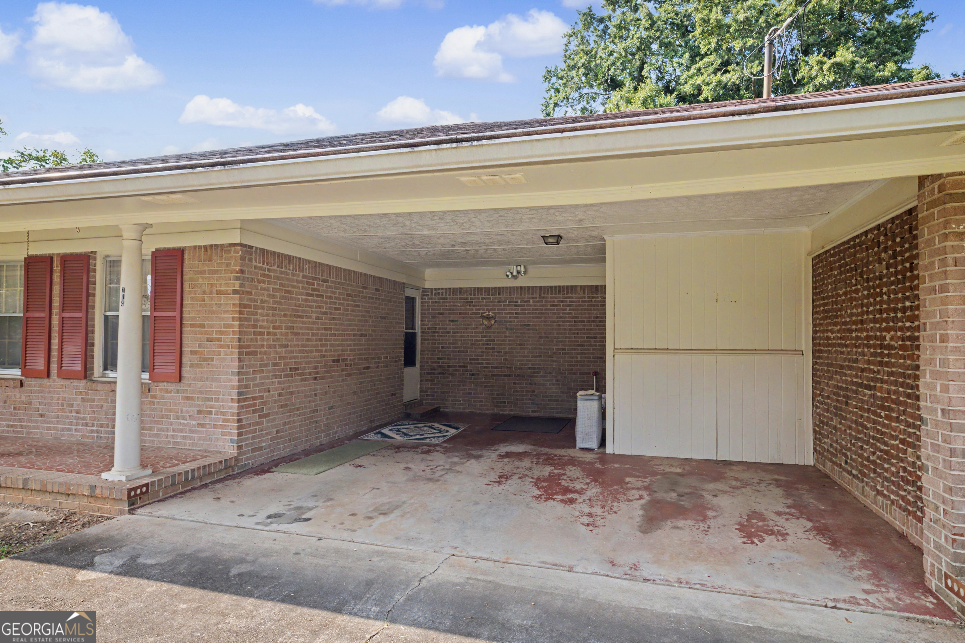 114 Bobolink Drive Property Photo 4