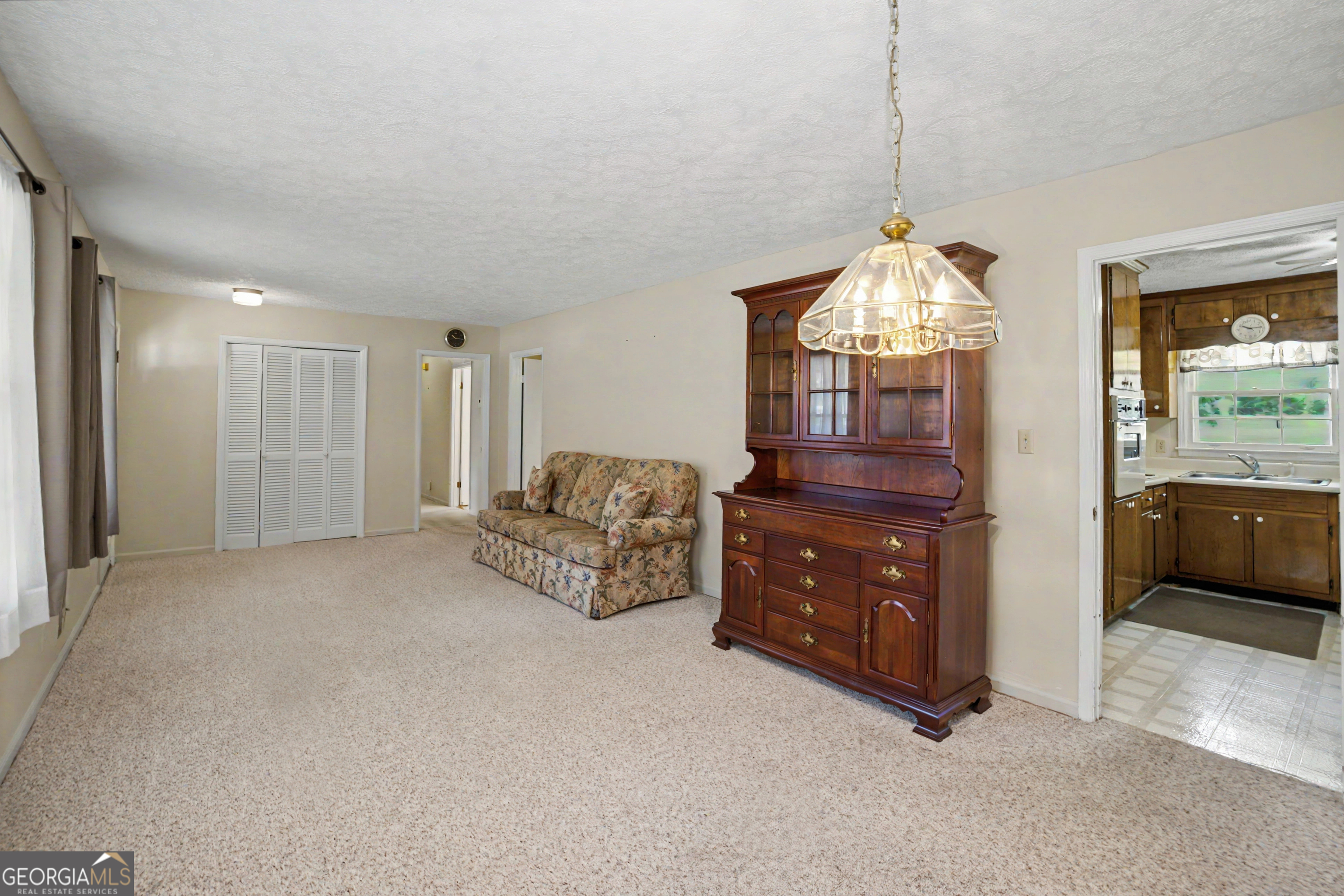 114 Bobolink Drive Property Photo 7