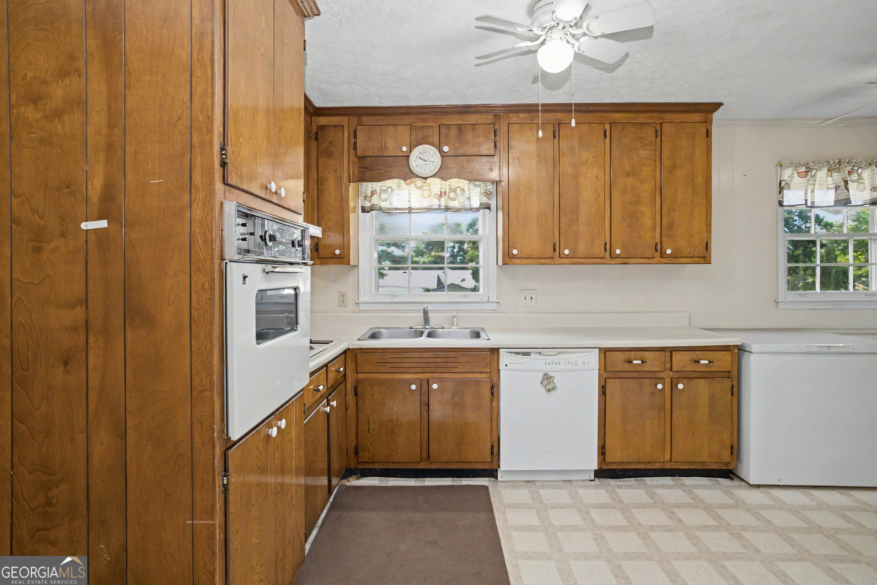 114 Bobolink Drive Property Photo 9