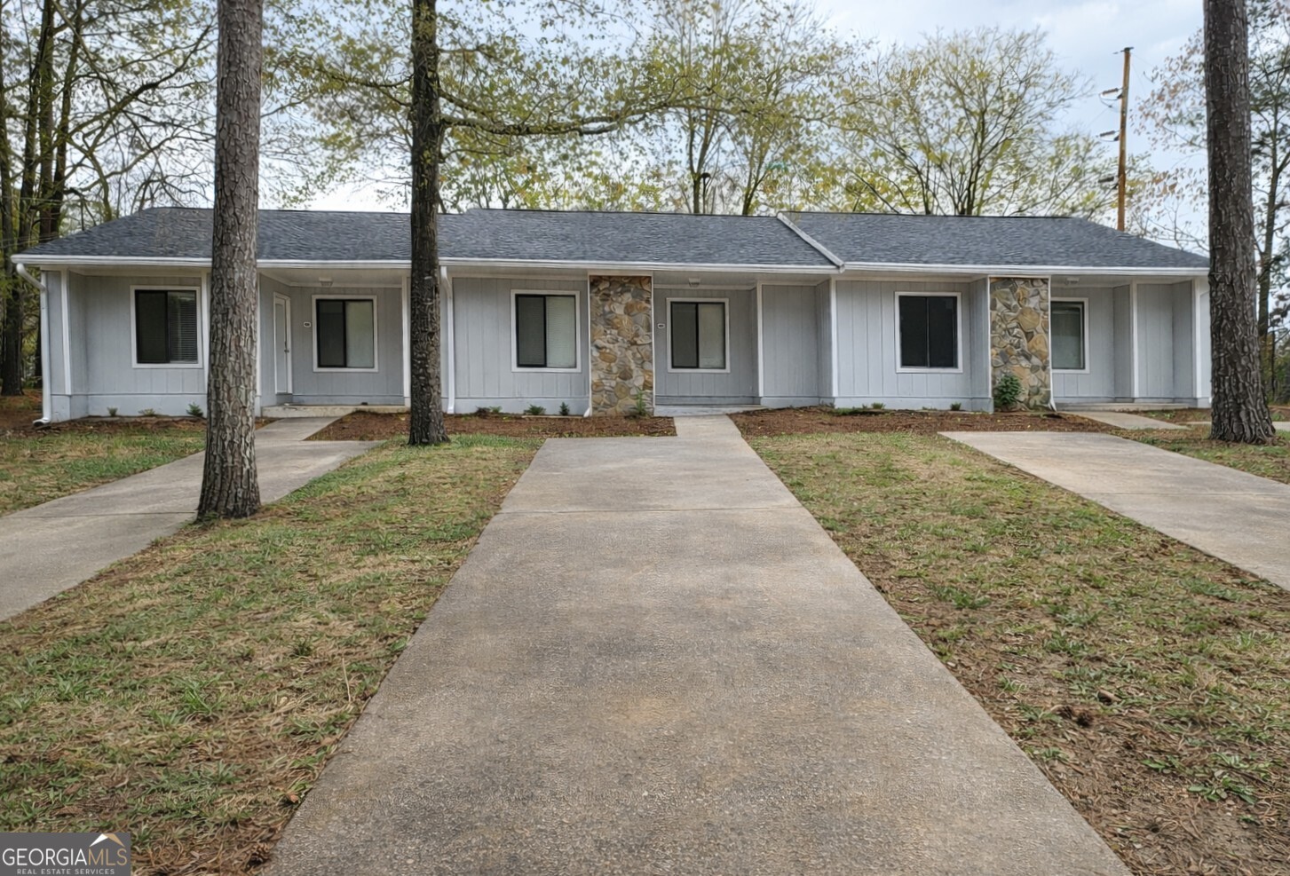 100 Summerwood Drive Property Photo 1