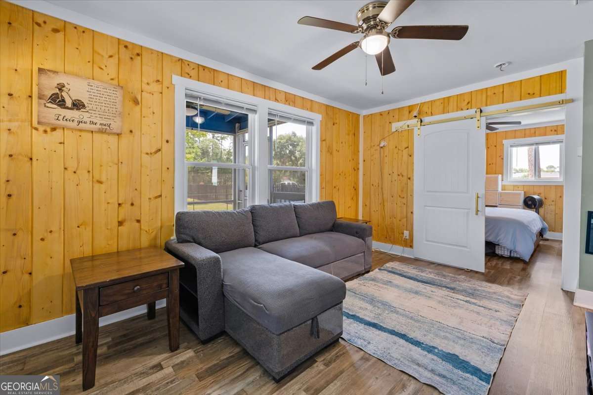 204 N Ash Street Property Photo 5