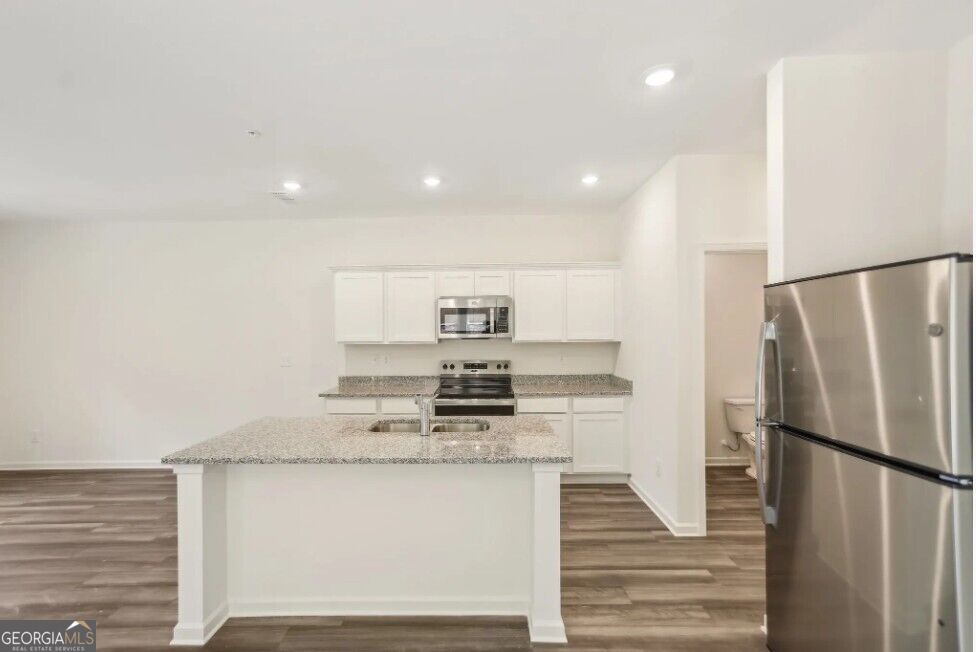 3025 Osier Circle Property Photo 3