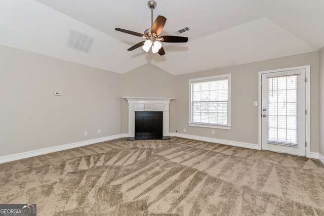 106 Emerald Lane Property Photo 4