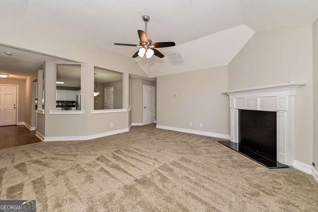 106 Emerald Lane Property Photo 5