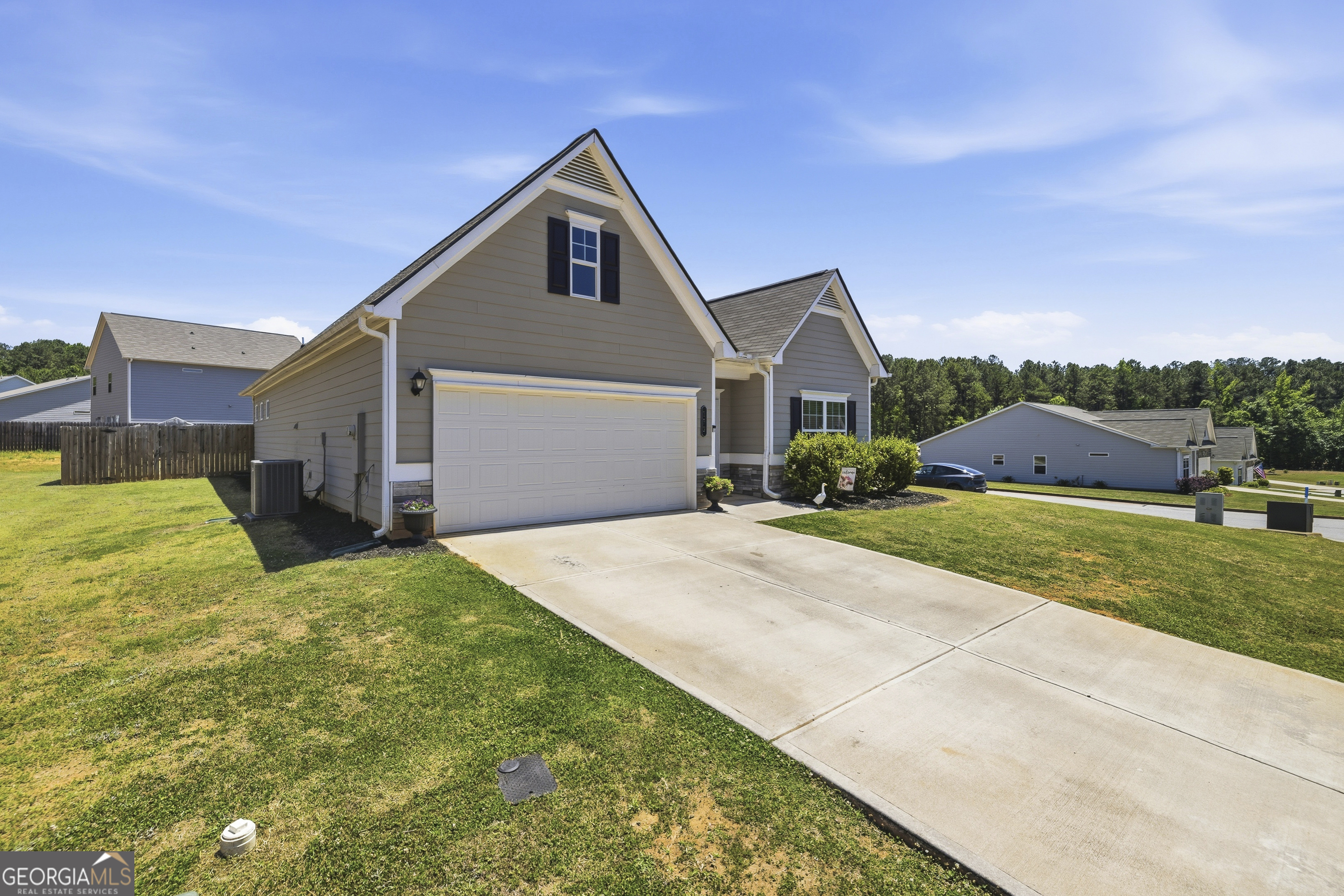 133 Kaitlyn Circle Property Photo 2