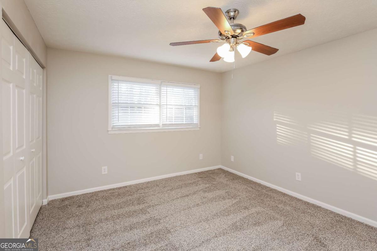 282 Somerset Court Property Photo 19