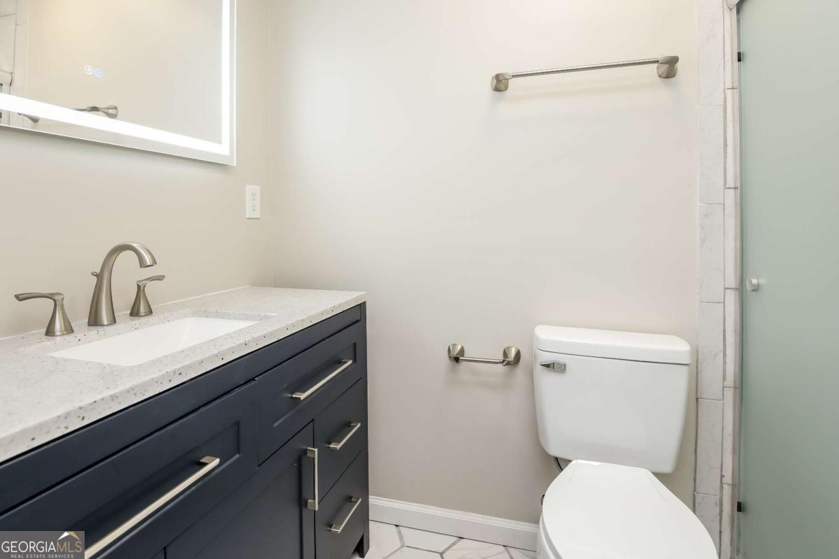 282 Somerset Court Property Photo 20