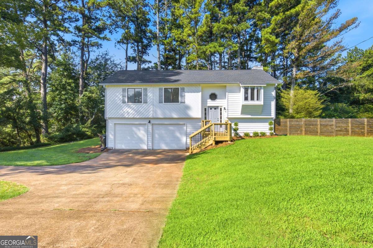 1290 Shallowford Road Property Photo 1