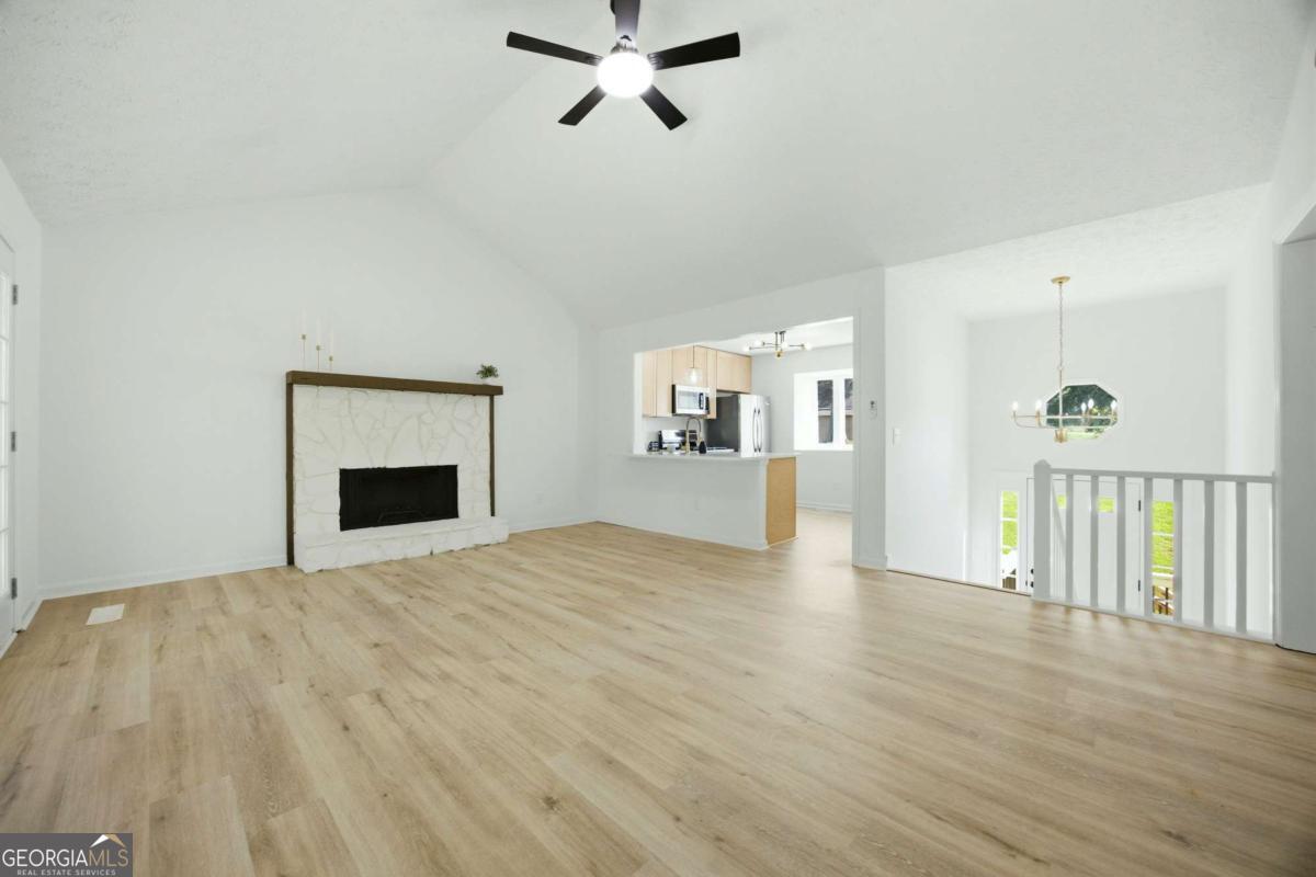 1290 Shallowford Road Property Photo 6