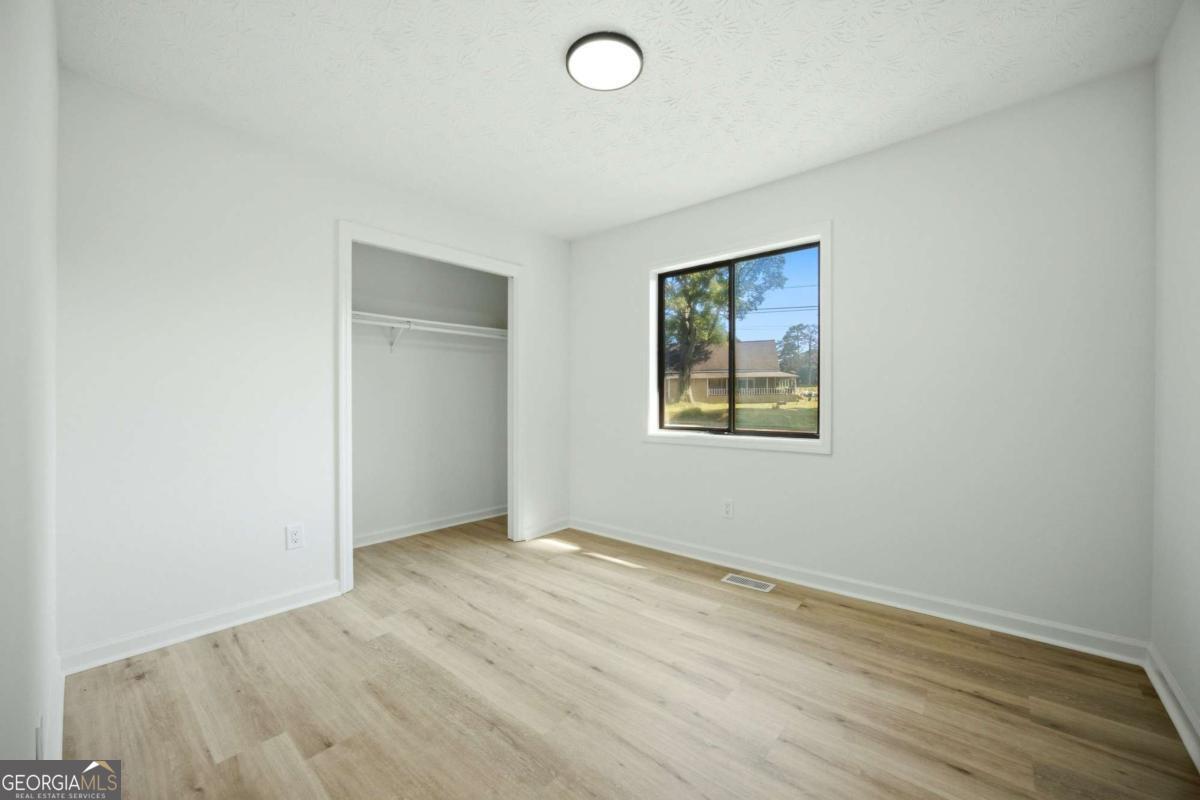 1290 Shallowford Road Property Photo 13