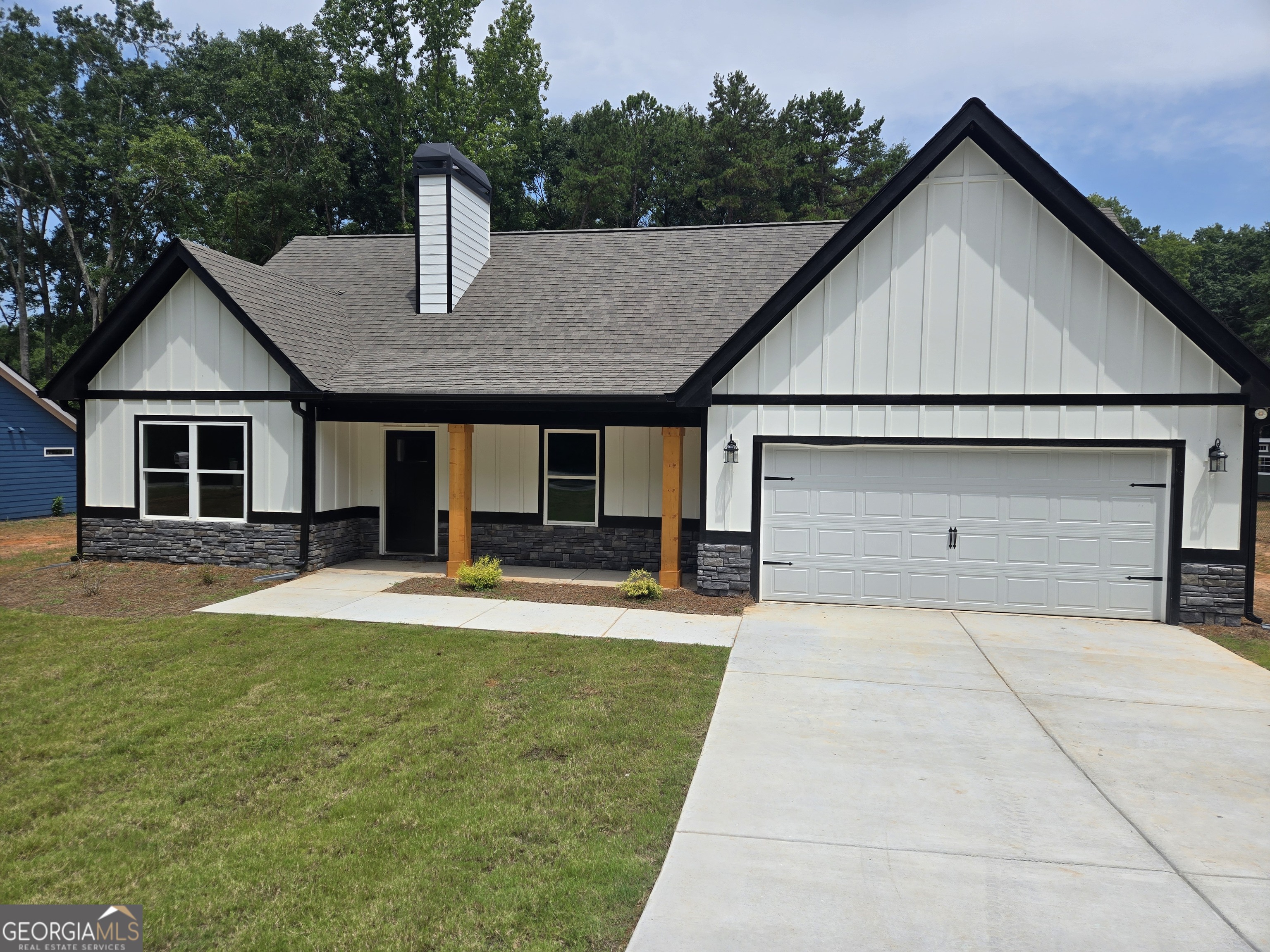 656 Highland Avenue Property Photo 2