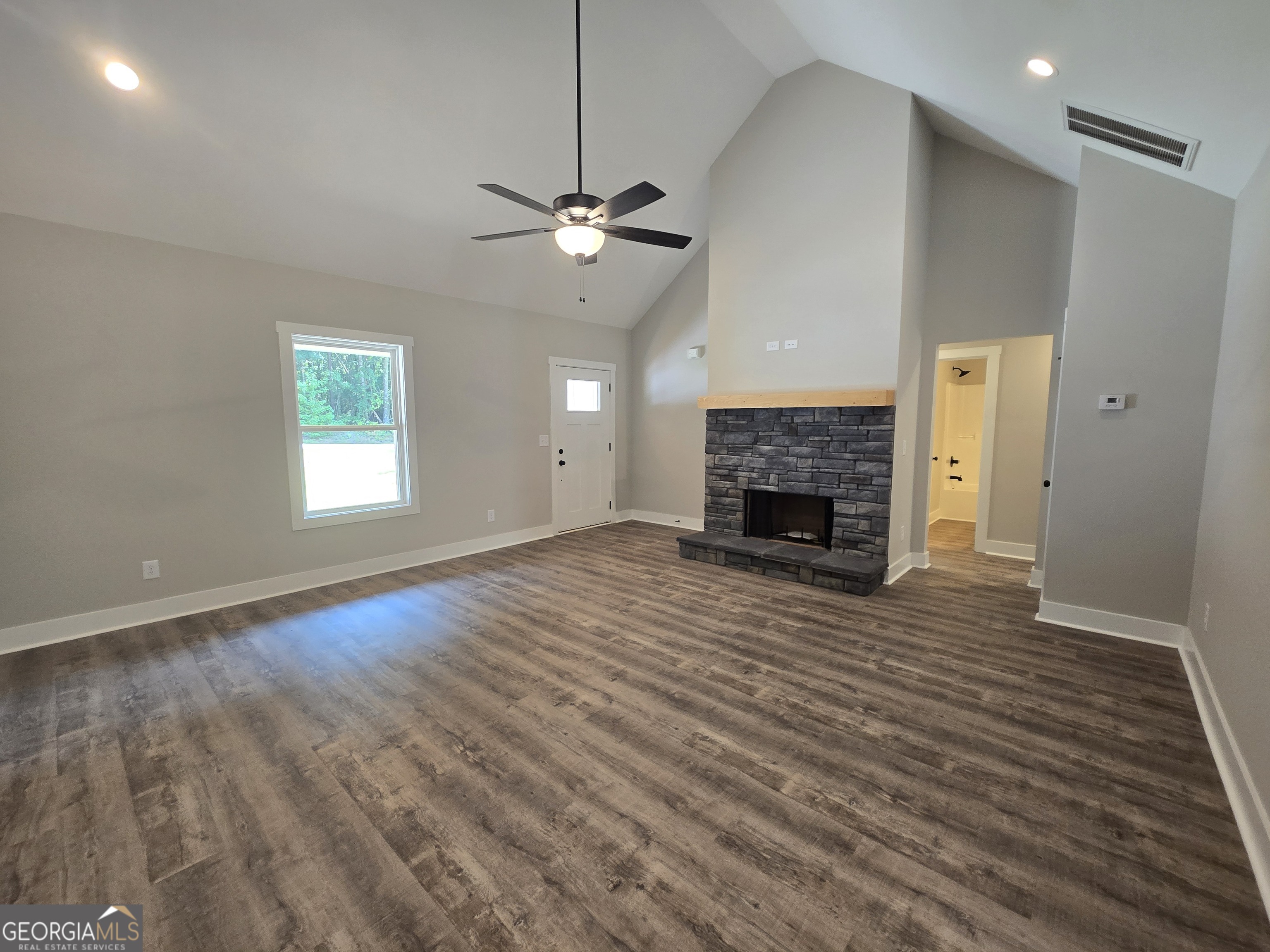 656 Highland Avenue Property Photo 6