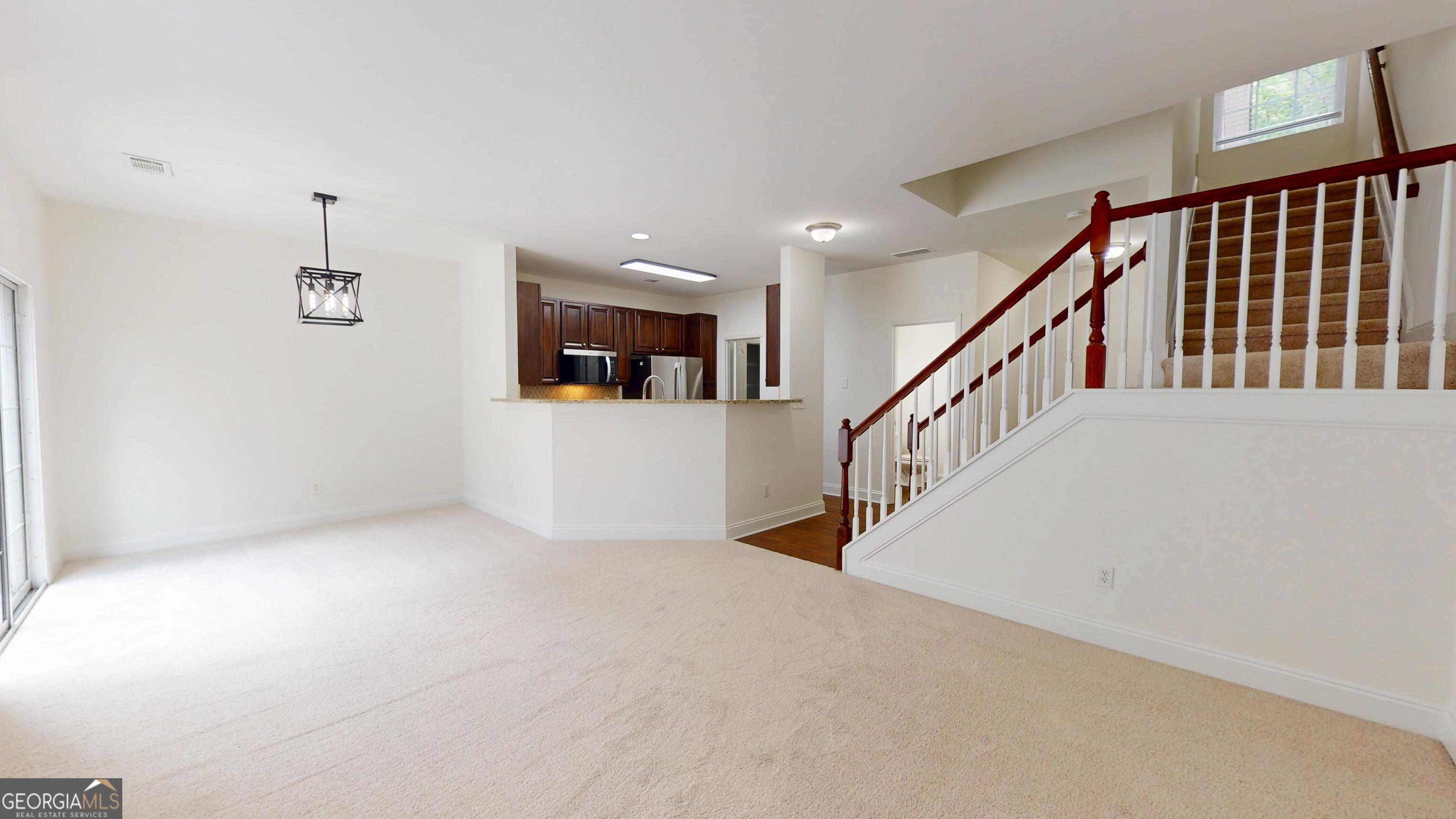3249 Brockenhurst Drive Property Photo 10