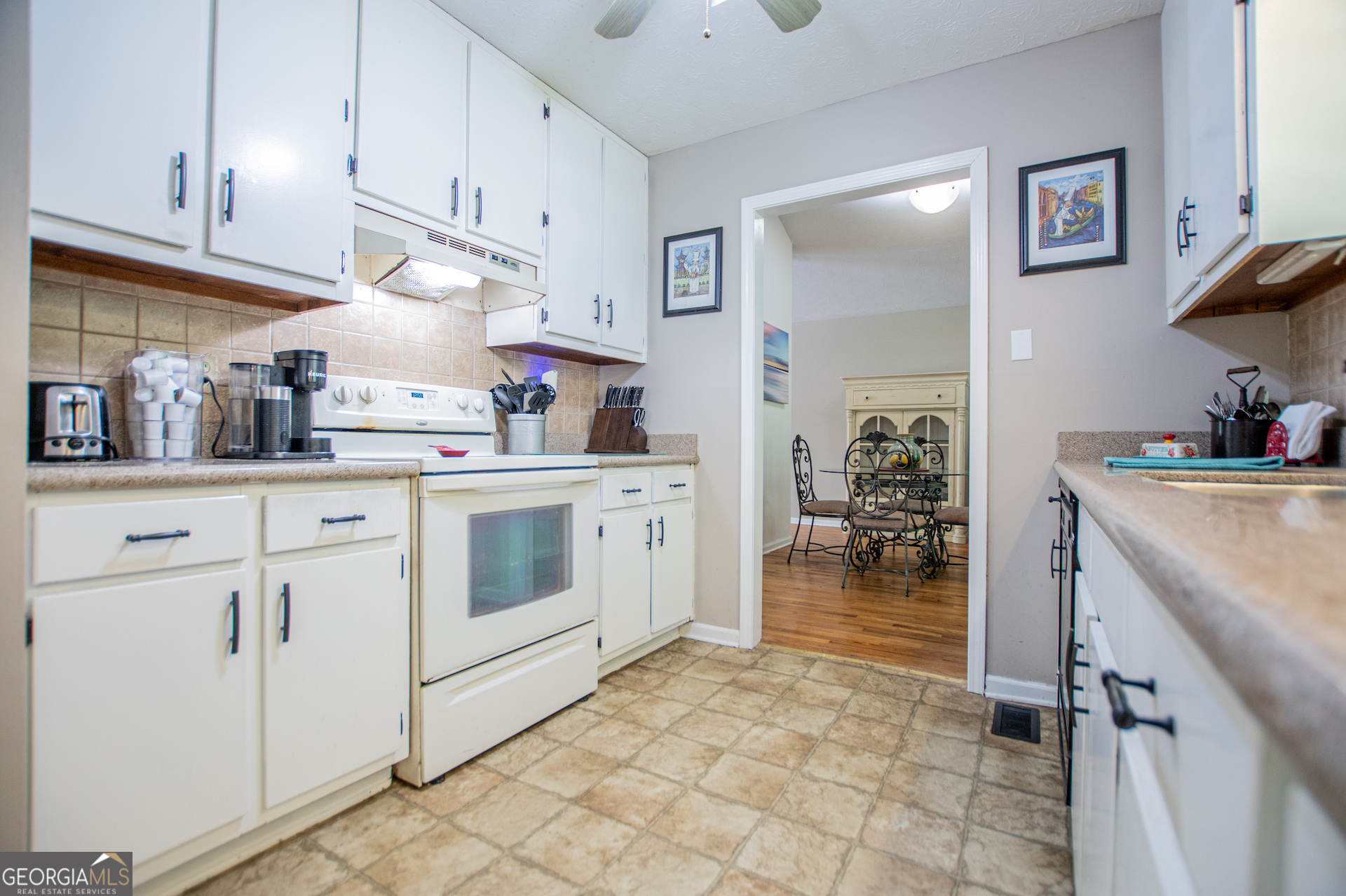 1385 Lakeview Parkway Property Photo 22
