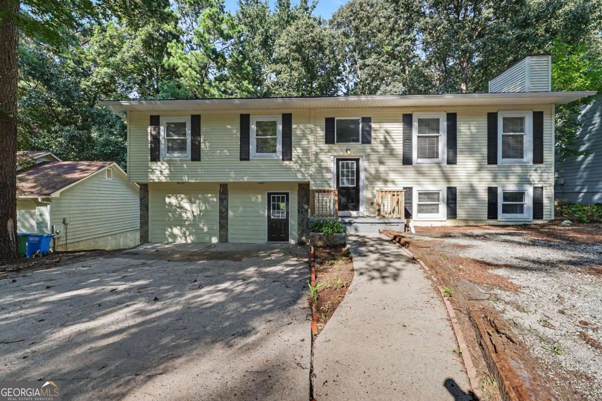3909 Valley Brook Road Property Photo 1