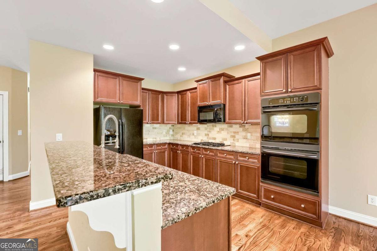 144 Cornerstone Place Property Photo 11