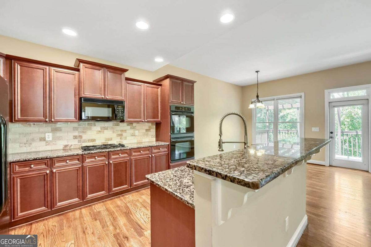 144 Cornerstone Place Property Photo 12