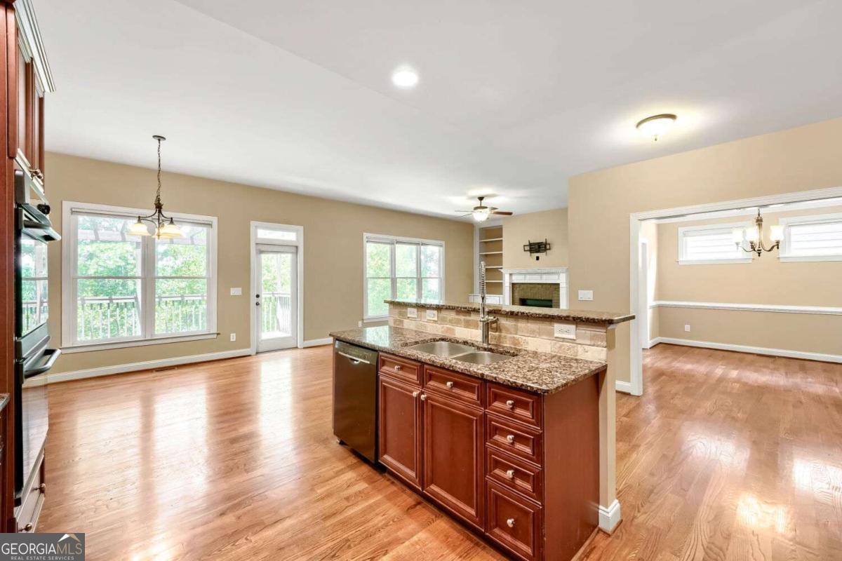 144 Cornerstone Place Property Photo 14