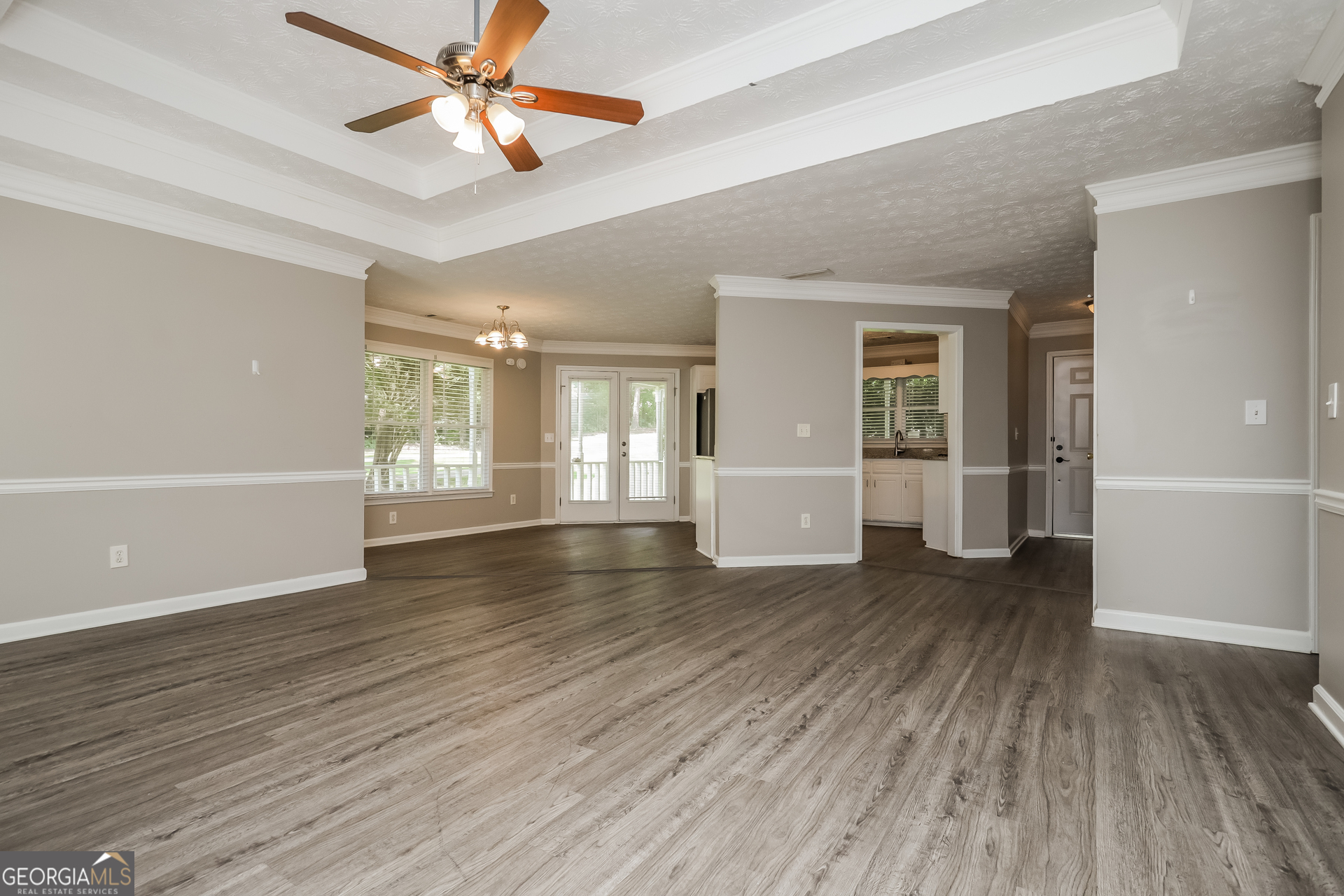 340 Freeman Drive Property Photo 4
