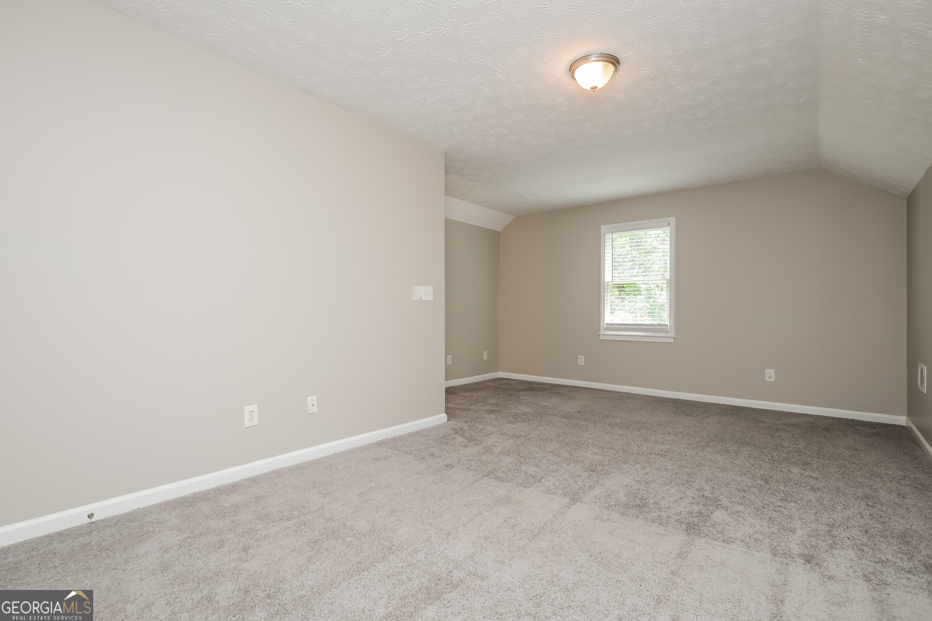 340 Freeman Drive Property Photo 8