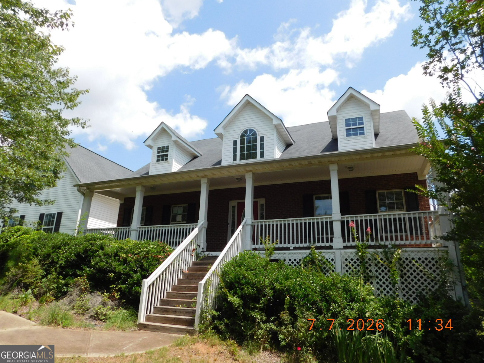 284 Valley Way Property Photo 1